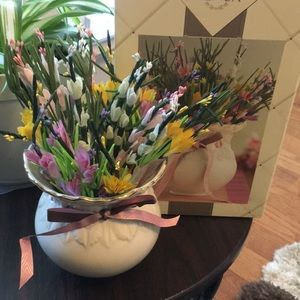 Lenox vase with flowers NIB